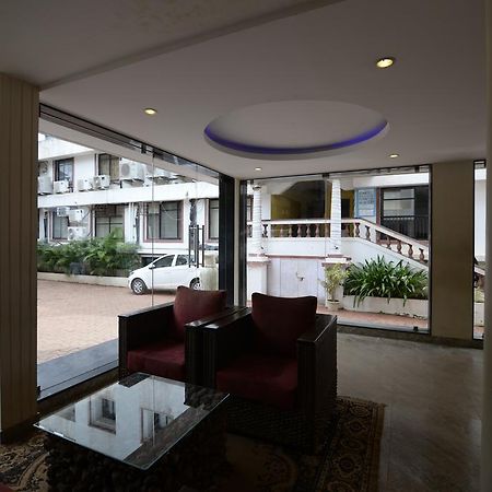 Sunkissed Plaza Hotel Calangute Bagian luar foto