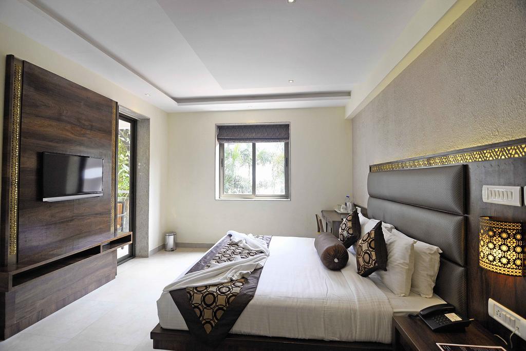 Sunkissed Plaza Hotel Calangute Bagian luar foto