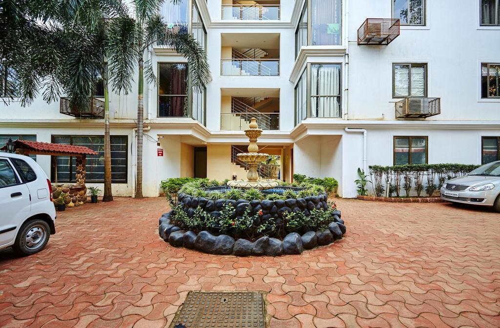 Sunkissed Plaza Hotel Calangute Bagian luar foto
